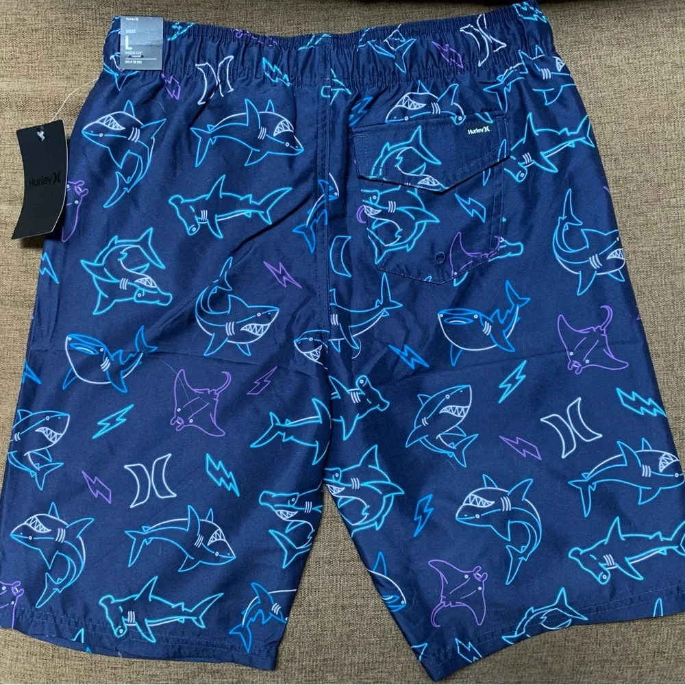NWT Boys Hurley Swim Trunks. Size: Large - Picture 2 of 5